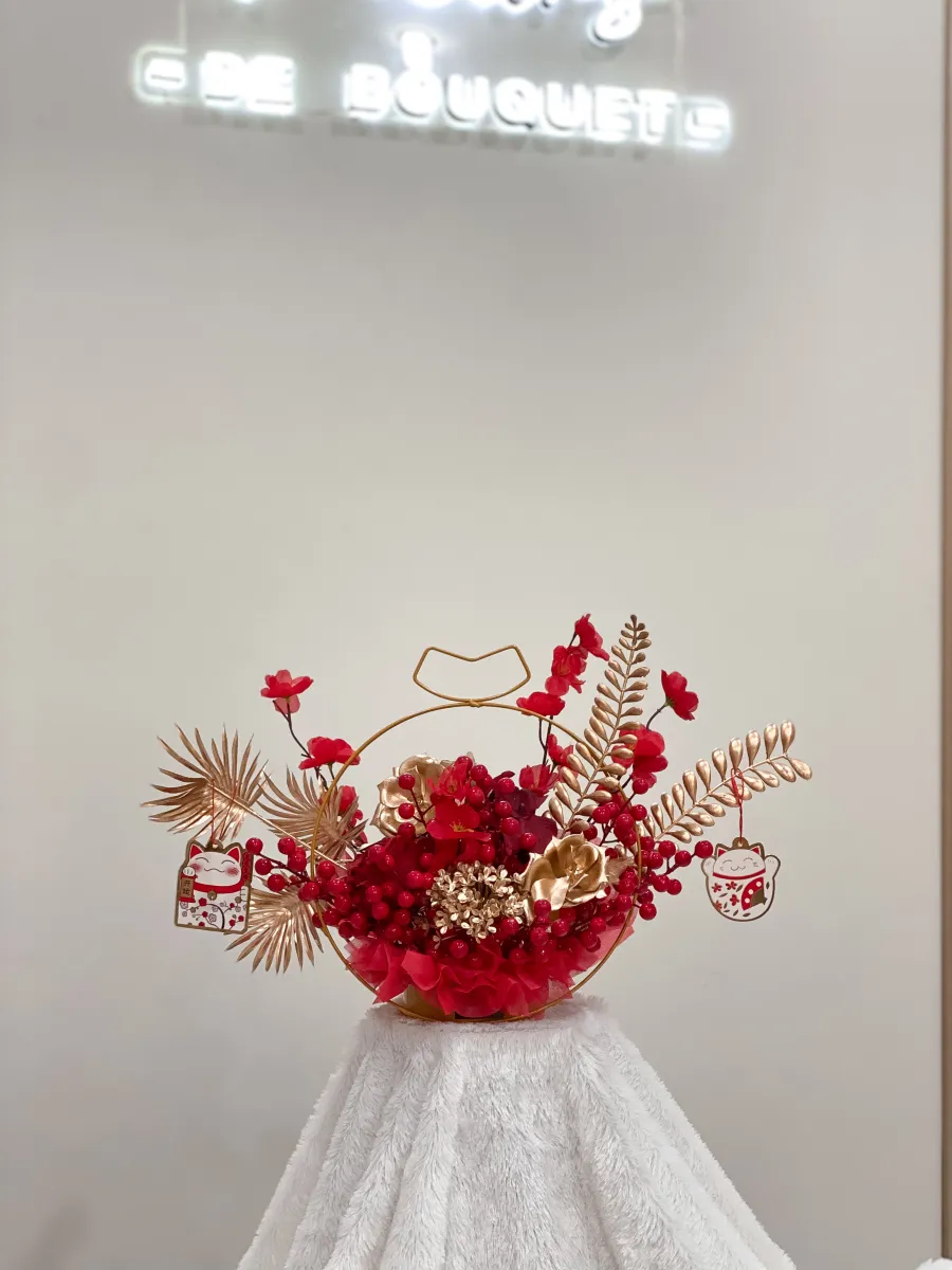 CNY V1 | Apple Vase Artificial Flower