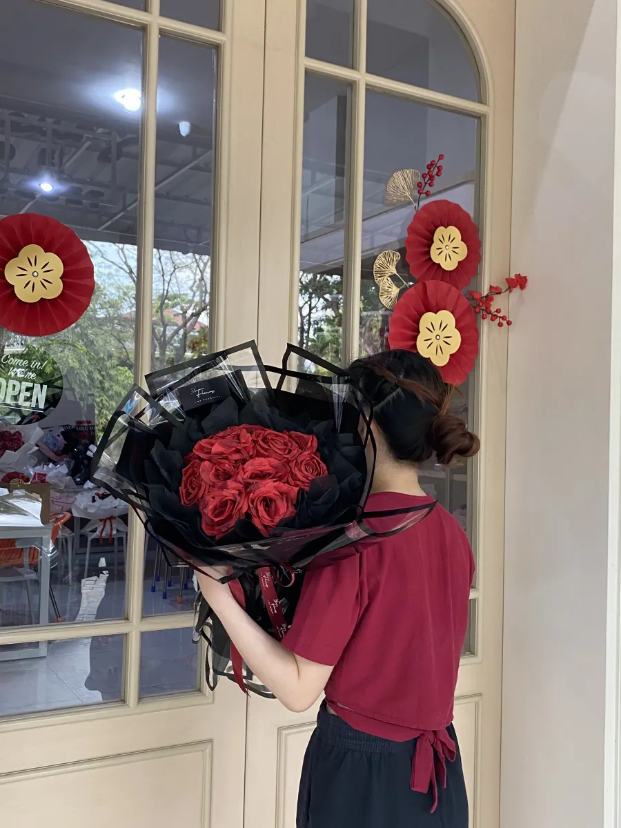 Amour Round Bouquet | Artificial Flowers