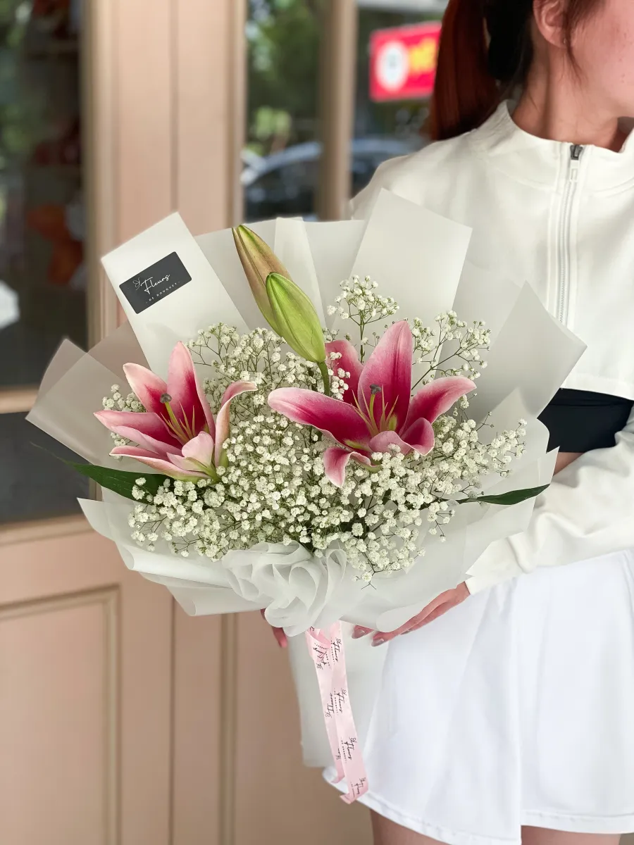 Lily & Babybreath Bouquet | Fresh Flower