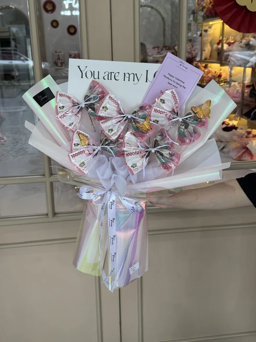 Ribbon Money Bouquet
