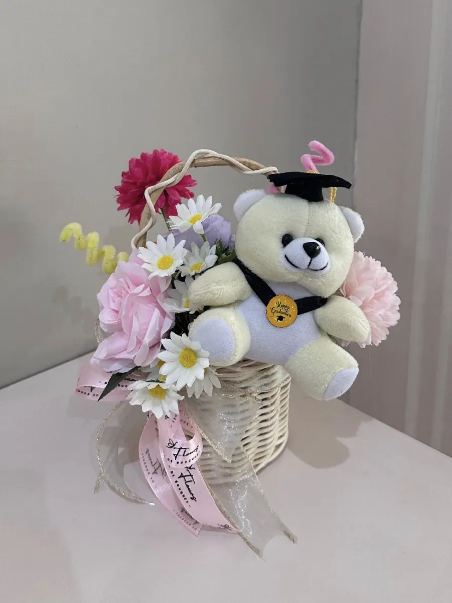 Graduation Basket