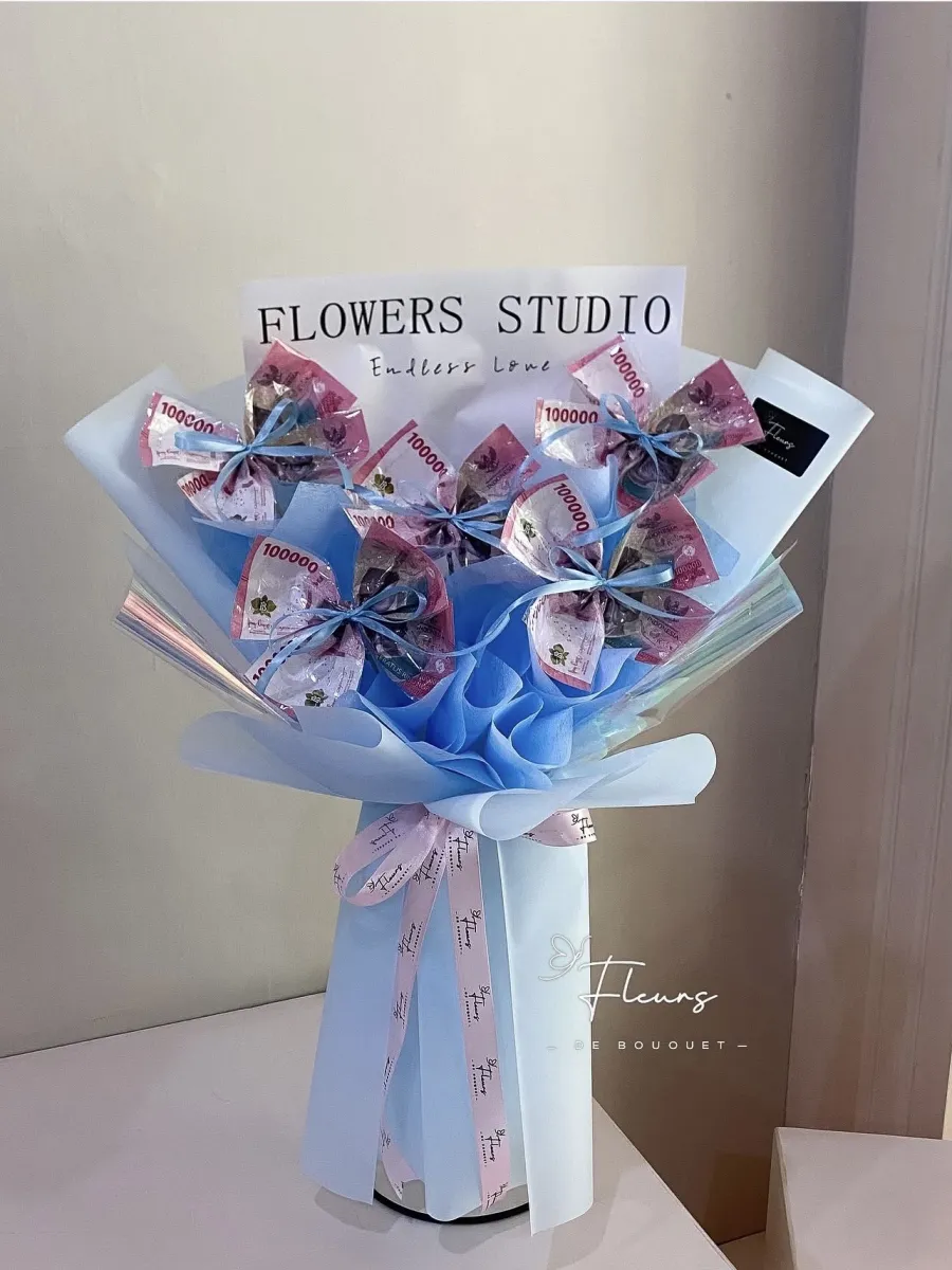 Ribbon Money Bouquet