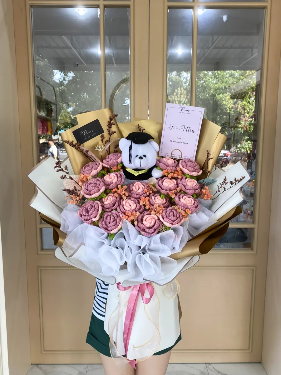 Quince Bouqut | Graduation Bouquet