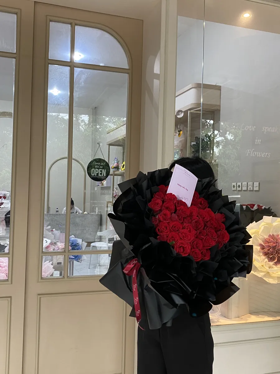 The Only Rose Bouquet | FRESH FLOWER